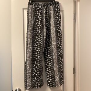 BeBop Floral Soft Flowy Pants size  XL